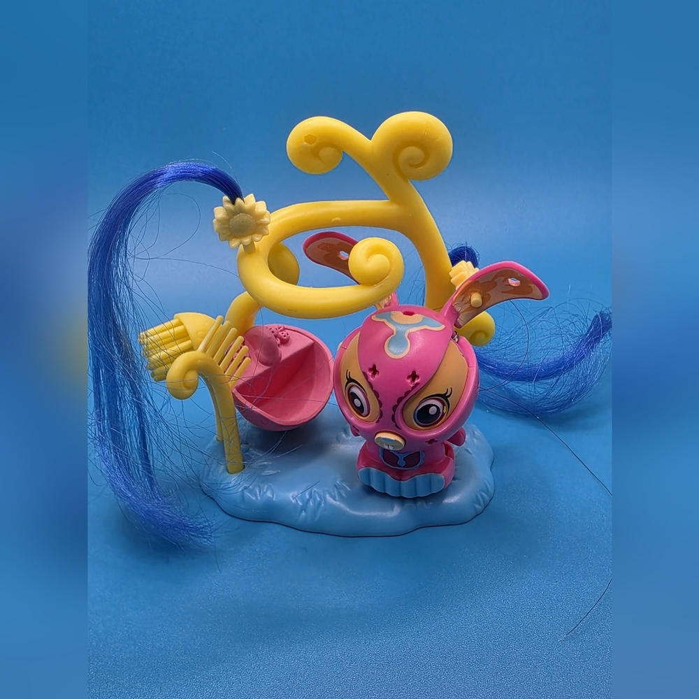 Colorful Fantasy Creature Toy Zoobles